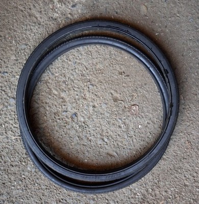 Paar Abdeckungen VOLLGUMMI 26 x 1,50 (40-599) - Vollpannenschutz - NOS
