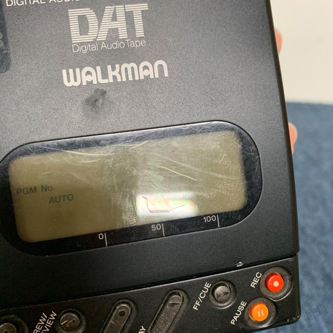 ポータブルプレーヤー SONY Audio Tape-Corder TCD-D3 Sony TCD-D3 Portable DAT Recorder Digital Tape Japan Used