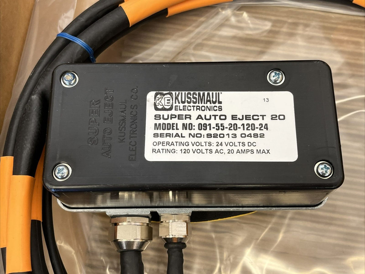 Produktbild von Kussmaul Super Auto Eject 091-55-20-120-24 – Landstromanschluss 20A Für Krankenwagen, 120V/24V