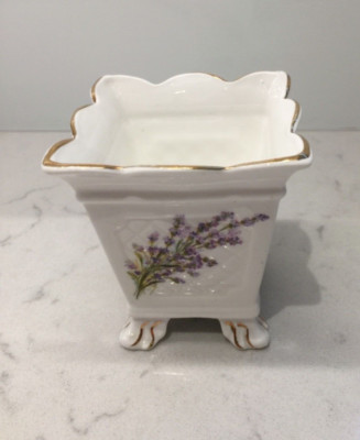 Vintage 70er St George's Fine Bone China kleiner Pflanztopf auf Beinen sehr guter Zustand schönes Geschenk