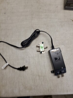 DIRECTV Power Inserter SWM Model P121R1-03 21V 1.2A, 2-way splitter MSPLIT2R1-03