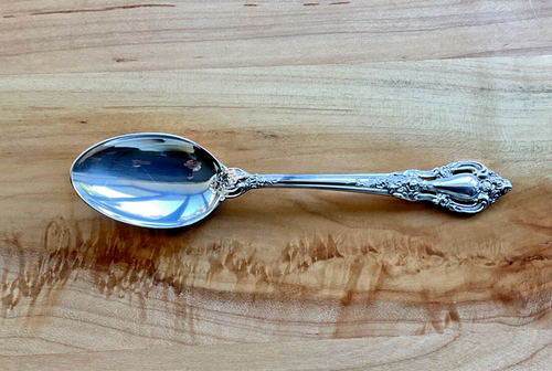 Lunt Eloquence Sterling Silver Teaspoon 6 1/16 Inches