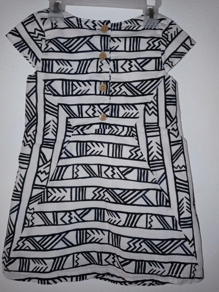 GENUINE KIDS From OshKosh Cute Black/White Tribal Print Two Pocket Accent Dress - Image 4 of 4