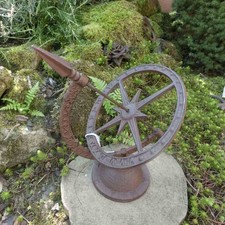 Sonnenuhr Gusseisen r&ouml;mische Ziffern Landhaus Dekoartikel Gartendeko Deko TH38