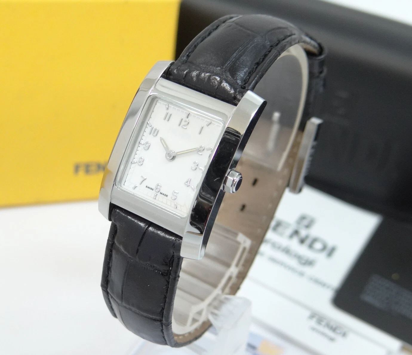 Orologio FENDI Quarzo Donna 7000L Quadrante Bianco Batteria Sostituita con Scatola 40220033900 N