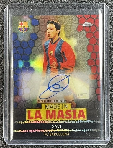 XAVI 2022 TOPPS CHROME FC BARCELONA: MES QUE UN CLUB #LA-1 MADE IN LA MASIA AUTO