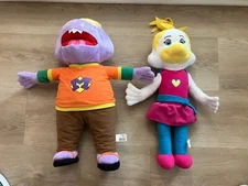 Chuck E Cheese Mr Munch Helen Jumbo 23” Plush Lot Of 2 Showbiz Pizza Band