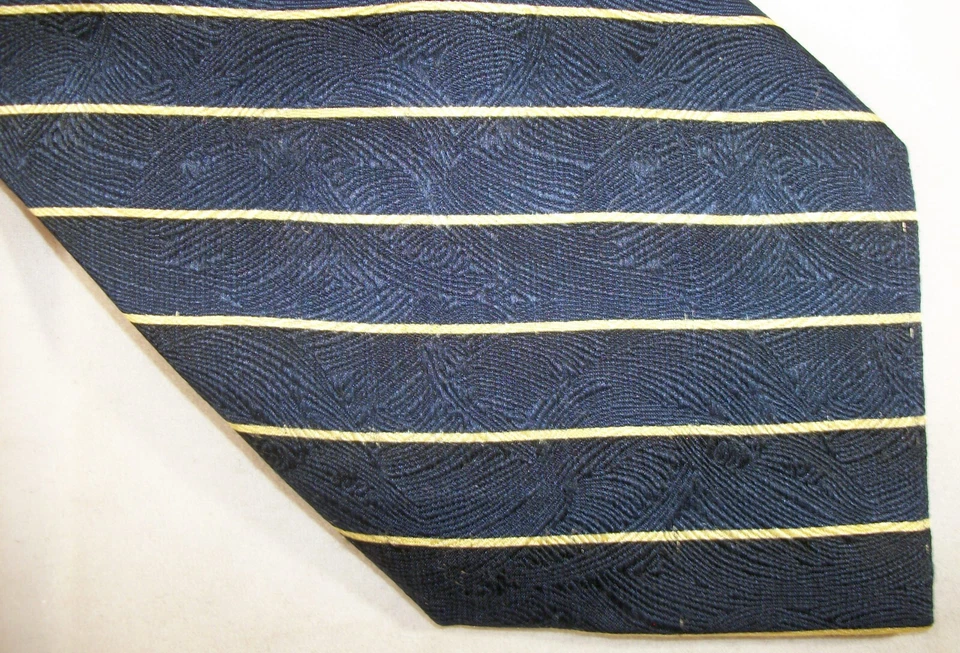 STANLEY BLACKER 黑金条纹丝绸领带 59 英寸长 x 4 英寸宽 (E860) — 第 2/3 张图片
