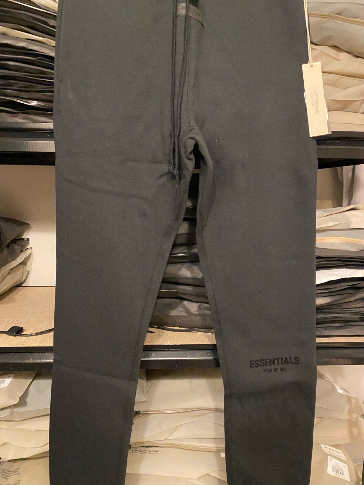 Fear of God Essentials Sweatpants 2022 core collection