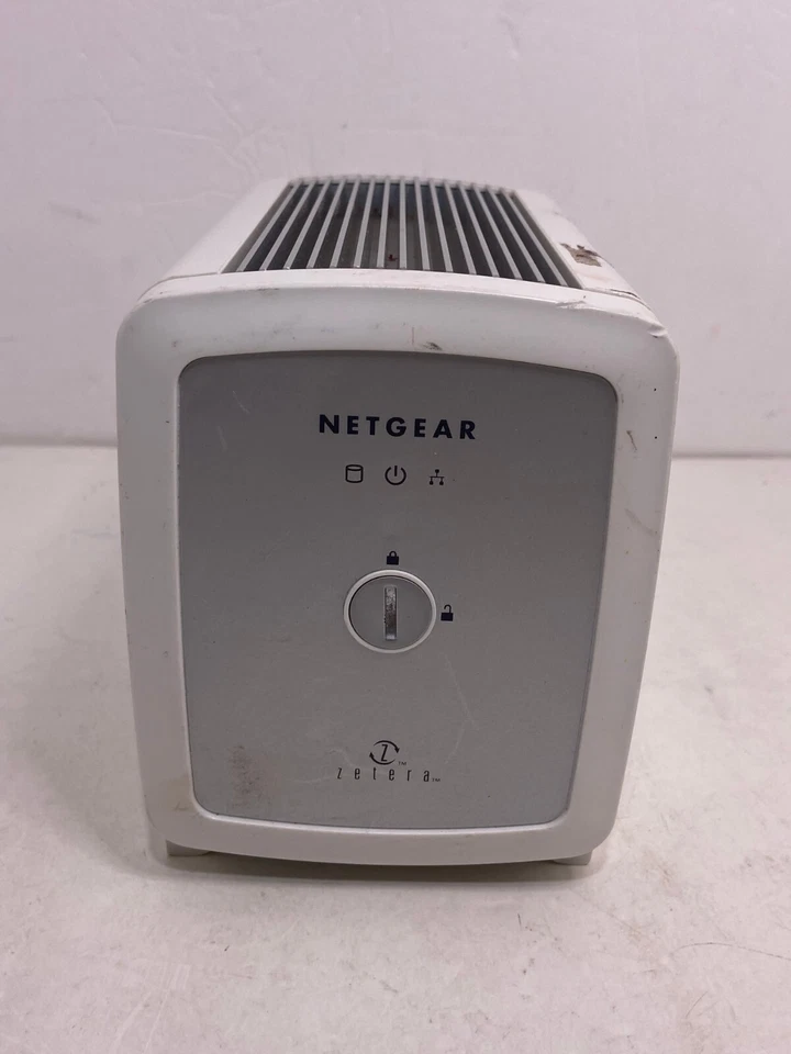 🐞 Netgear zetera Storage Central SC101 NAS Housing with HardDrives 500Gb Total - Image 2 of 4