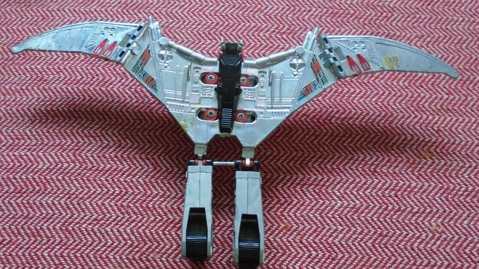 Swoop Takara Dinobot G1 Heroic 1985 Transformer - Image 2 of 4