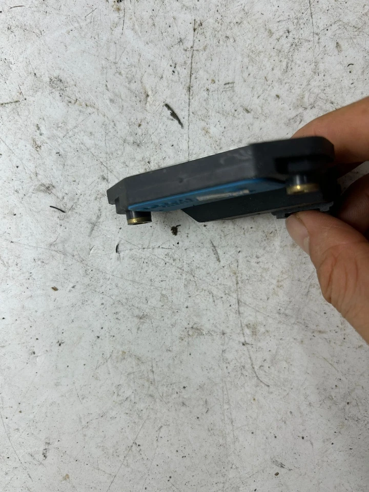 Stock new Distributor Module 2525747A & C062D017 FOR Peugeot 405 Bosch Original - Image 3 of 4