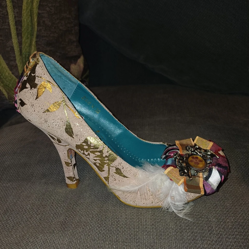 IRREGULAR CHOICE GOLD/PINK LEATHER CHERUB FEATHER HEELED SHOES S 5/38 VGC - Image 2 of 4