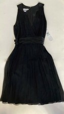 NWT Silk Maggy London Crinkled Cocktail V-neck Black Dress Size 8 158