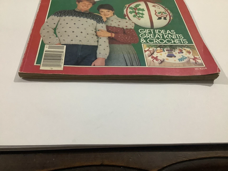 Vintage McCall's Needlework & Crafts Rare Christmas Magazine Sept/ Oct 1982 - Image 4 of 4