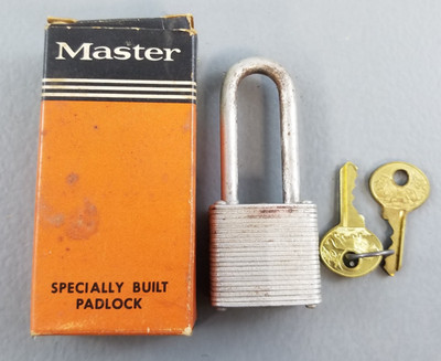 New NOS Master Lock Specially Built Padlock with 2 Keys Vintage