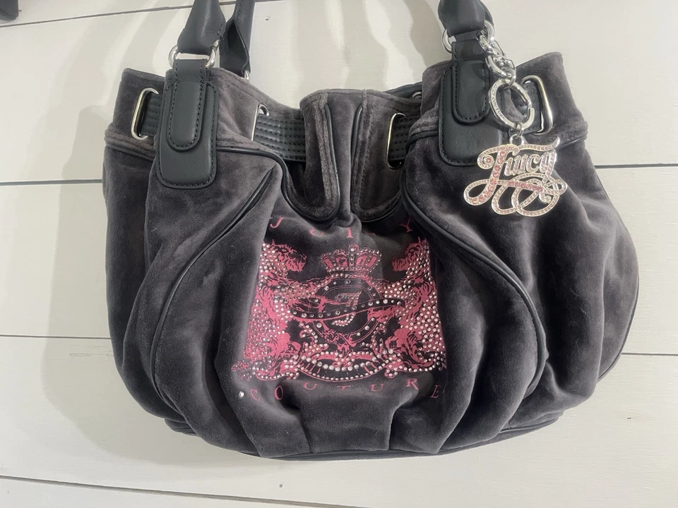 Cartera/bolso/soñador de día/y2K/dijes/gris/rosa vintage Juicy Couture Foto 2 de 4