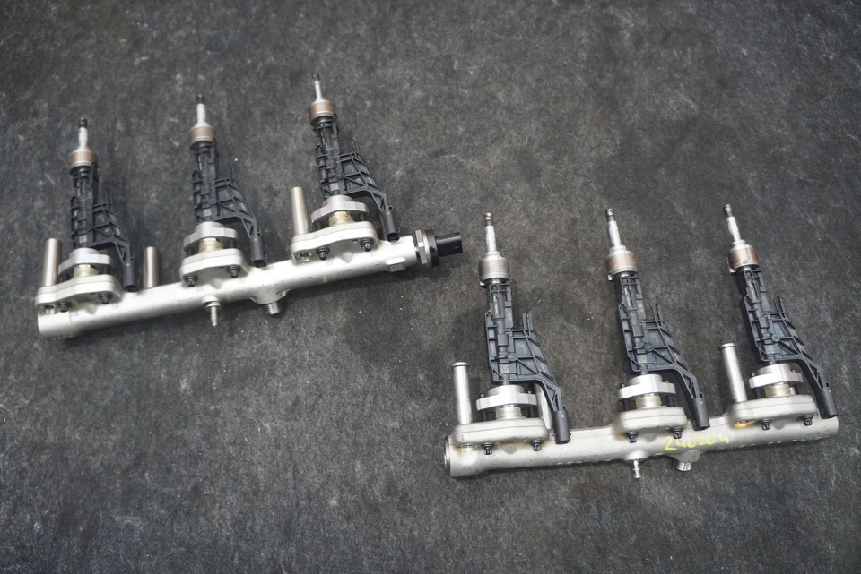 Juego de 6 inyectores de tubo de riel de combustible de alta presión 13538656548 OEM BMW M240i G42 2023 Foto 2 de 4