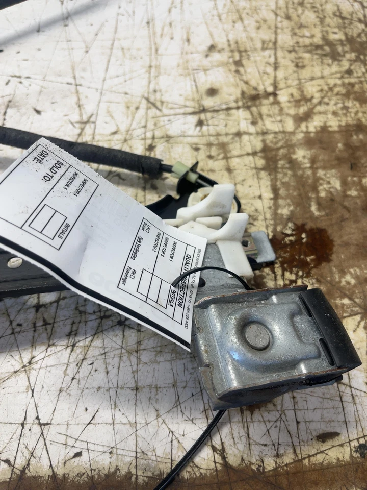 00-06 GMC YUKON XL 1500 Rear Regulator LeftElectric Lh Lh Foto 3 de 4