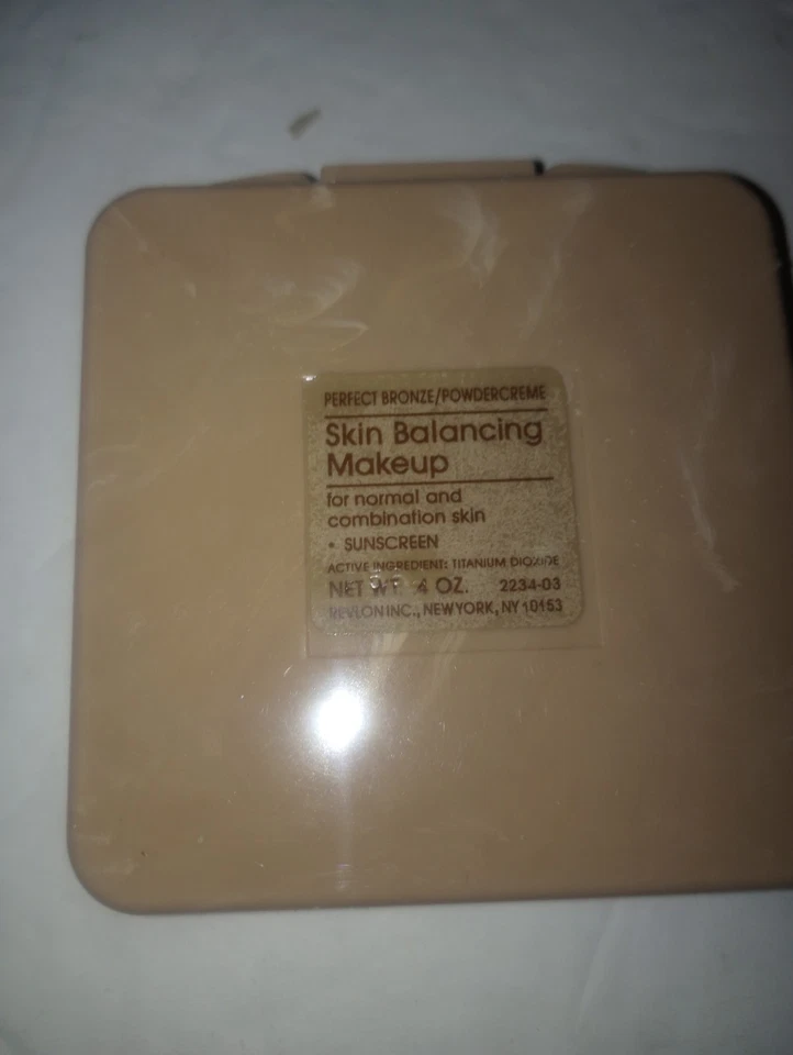 Revlon Skin Balance Powder Perfect Bronze NIB 4 Oz Sunscreen - Image 3 of 4