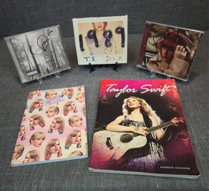 Taylor Swift Red CD Signed | eBay