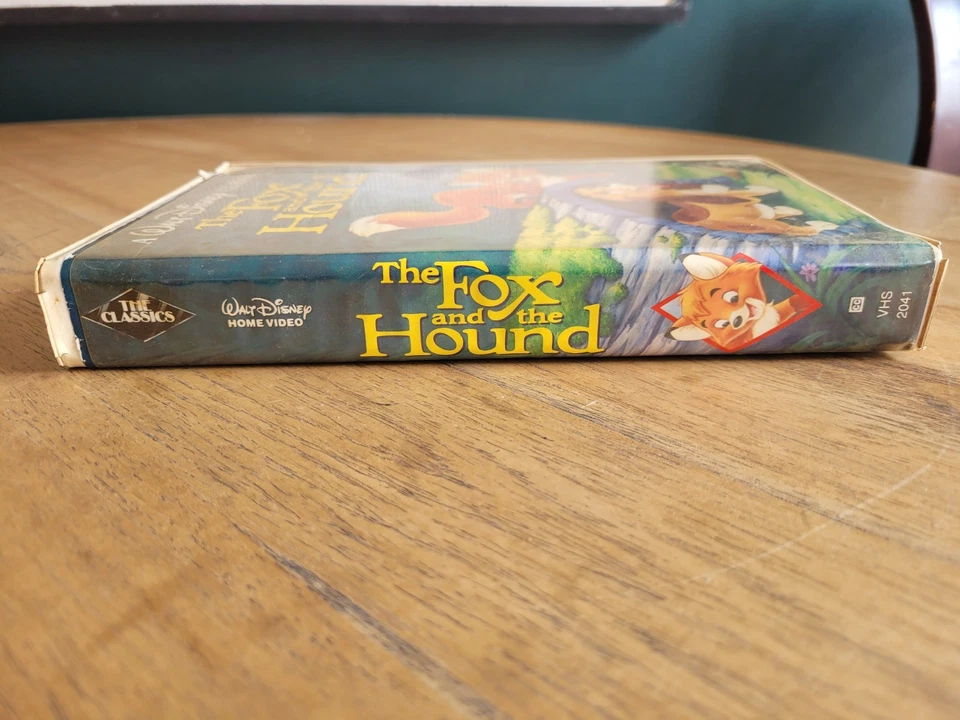 Disney The Fox & the Hound VHS Video Tape Black Diamond Classics Clamshell Case - Image 2 of 4