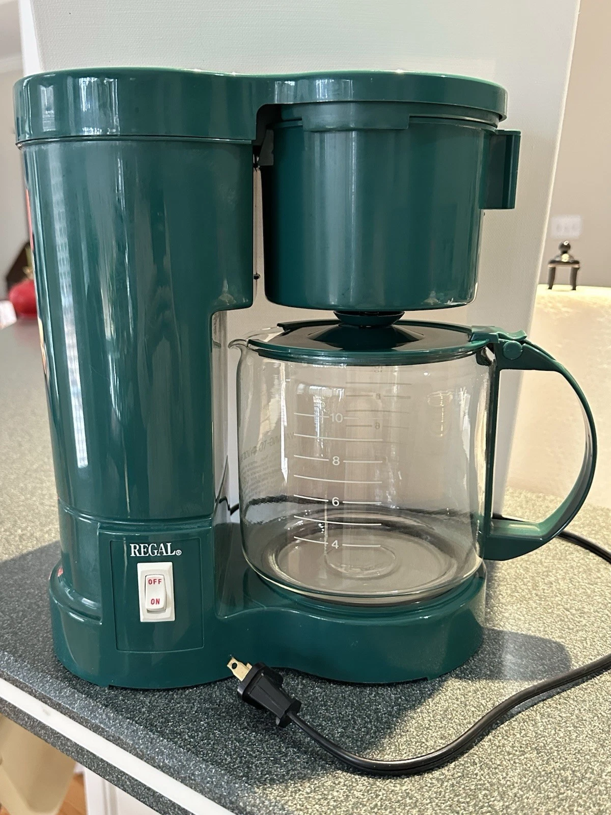 Vintage Regal 10-cup Electric Drip Coffee Maker. No. K7617GR. Works Great, USA.