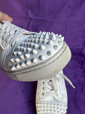 ルブタン✨ルイジュニアスパイク ホワイト✨ SOLD OUT Christian Louboutin Louis Junior Spikes Leather White Sneakers