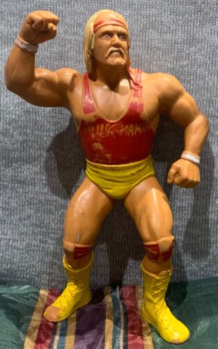 LJN HULK HOGAN Red Shirt Wrestling Figure WWF, WWE...