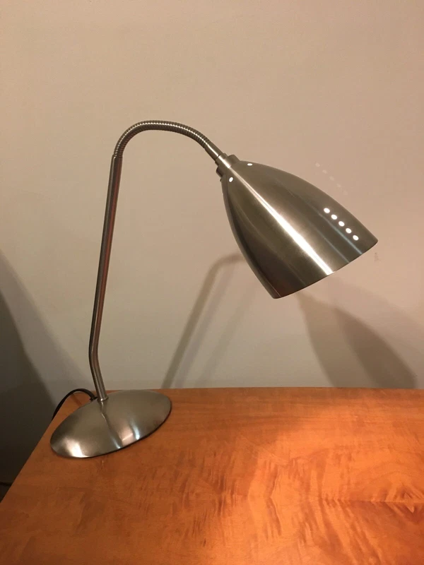 mirabella desk lamp