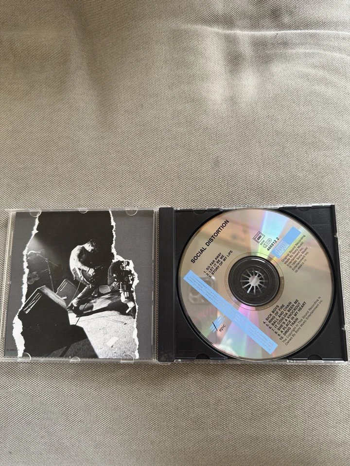 Social Distortion von Social Distortion (CD, 1990) - Bild 3 von 4