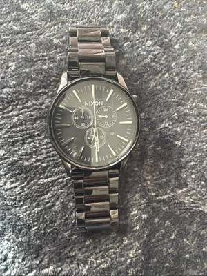 Reloj analógico Nixon The Sentry Chrono SS todo negro con movimiento japonés 14D plateado - Imagen 1 de 4