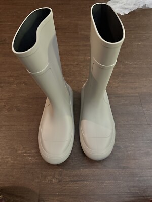 Salvatore Ferragamo レインブ ーツ　グレー系 $700 New Salvatore Ferragamo Limited Edition Grey Rain Snow
