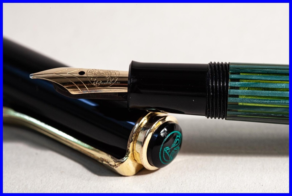 PELIKAN 400 Piston Filler in GREEN STRIPED GOLD with MEDIUM 14C