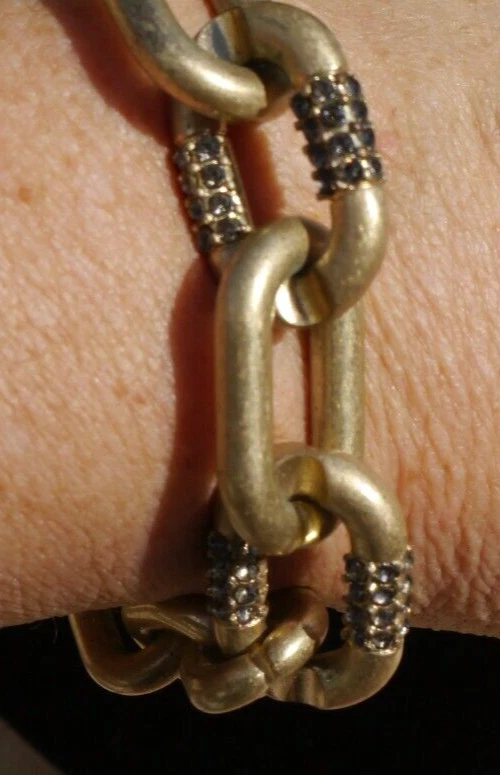 Pulsera Kenneth Cole New York Tono Dorado Mate Estrás Cristal Eslabón Palanca Foto 3 de 4