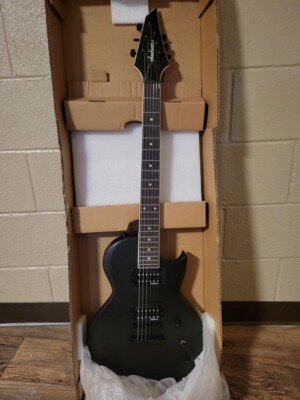 Jackson JS22 モナーク　エレキギター ブラック系 Amazon | Jackson(ジャクソン) JS22 モナーク SC サテンブラック