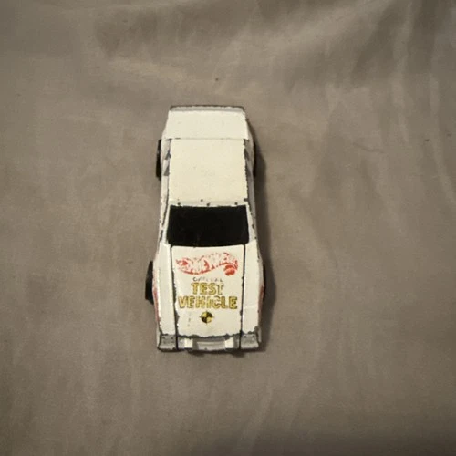 Hot Wheels Crack Ups 1986 Buick Regal Stock Car Crash Test Vintage Vehicle