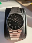 Vintage Seiko 5 Automatic 17 Jewels Black Dial Day Date Mens Watch Runs Slow