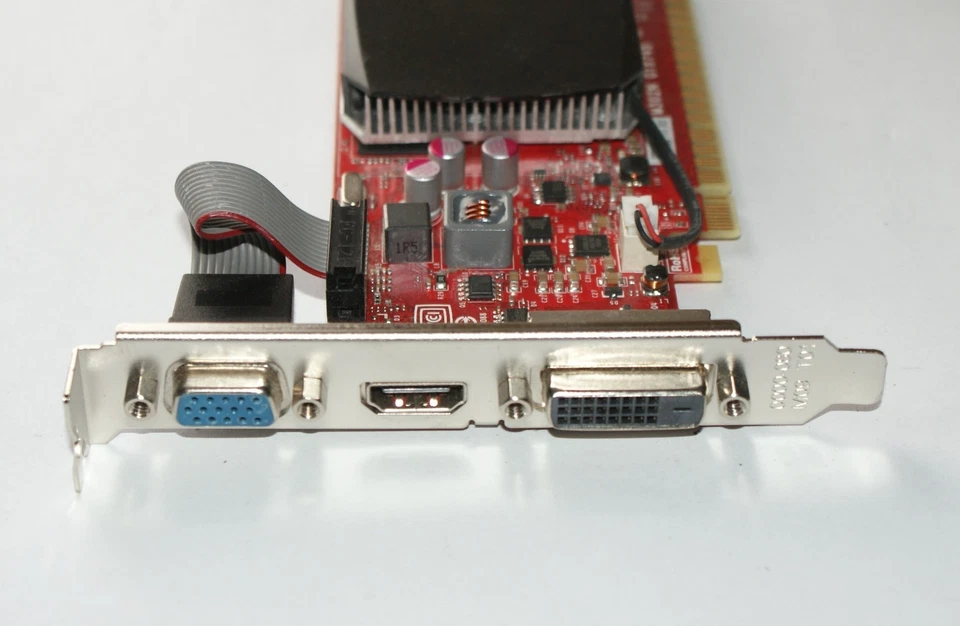 Dell NVidia GeForce GTX 745 4GB VGA/DVI/HDMI PCIE Graphics Card - Image 3 of 3