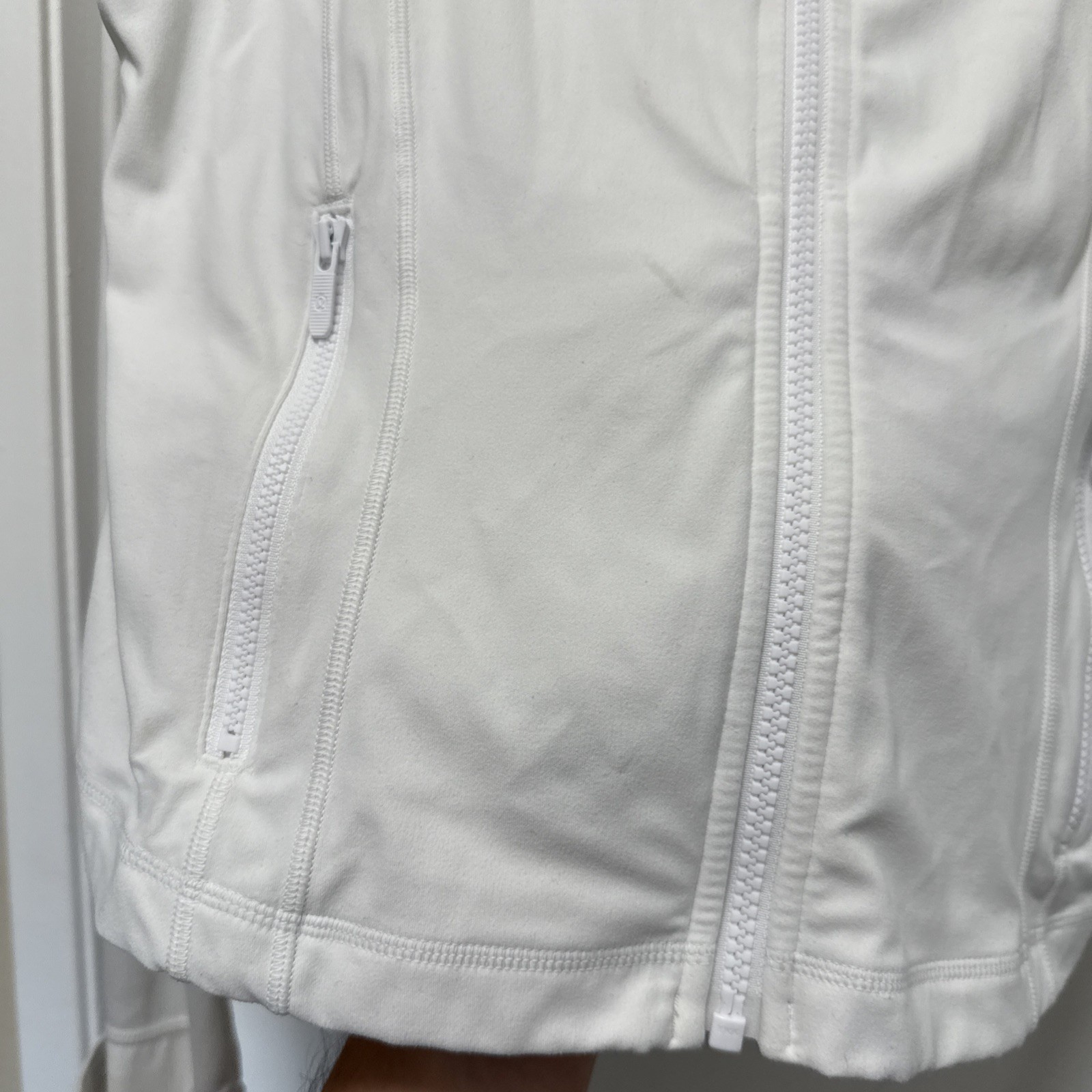 Lululemon Women's Full-Zip Solid Define Cropped N… - image 11