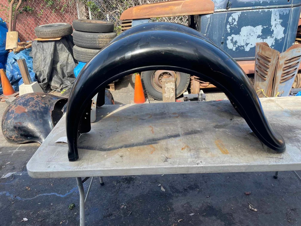 Guardabarros traseros metálicos usados para camioneta Chevy 1934 1935 1936. Foto 2 de 4