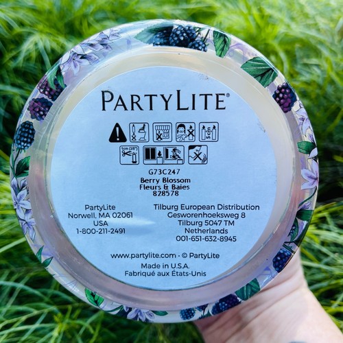Partylite BERRY BLOSSOM SIGNATURE 3 Wick JAR CANDLE G73C247 Berries Jasmine - Photo 6 sur 16