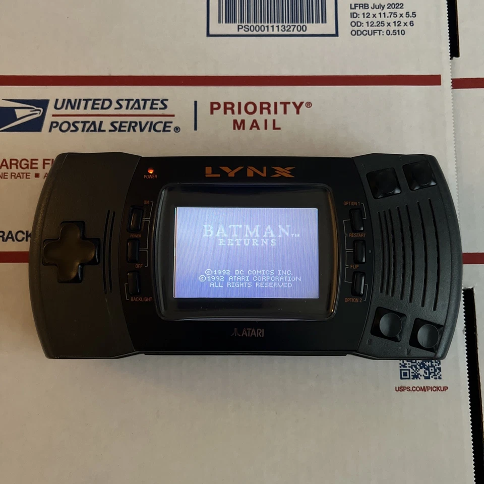 Sistema portátil Atari Lynx II con Batman Returns - MUY BONITO - ENVÍO EL MISMO DÍA - Foto 3 de 4