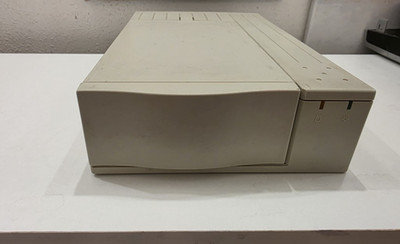 hdd 5,25 Extern Gehäuse - Vintage ( ist bestimmt für Festplatten 3.5'' extern )