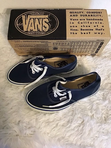 Scarpe stringate da ragazzo in tela marina Vans autentiche. Taglia 5.
