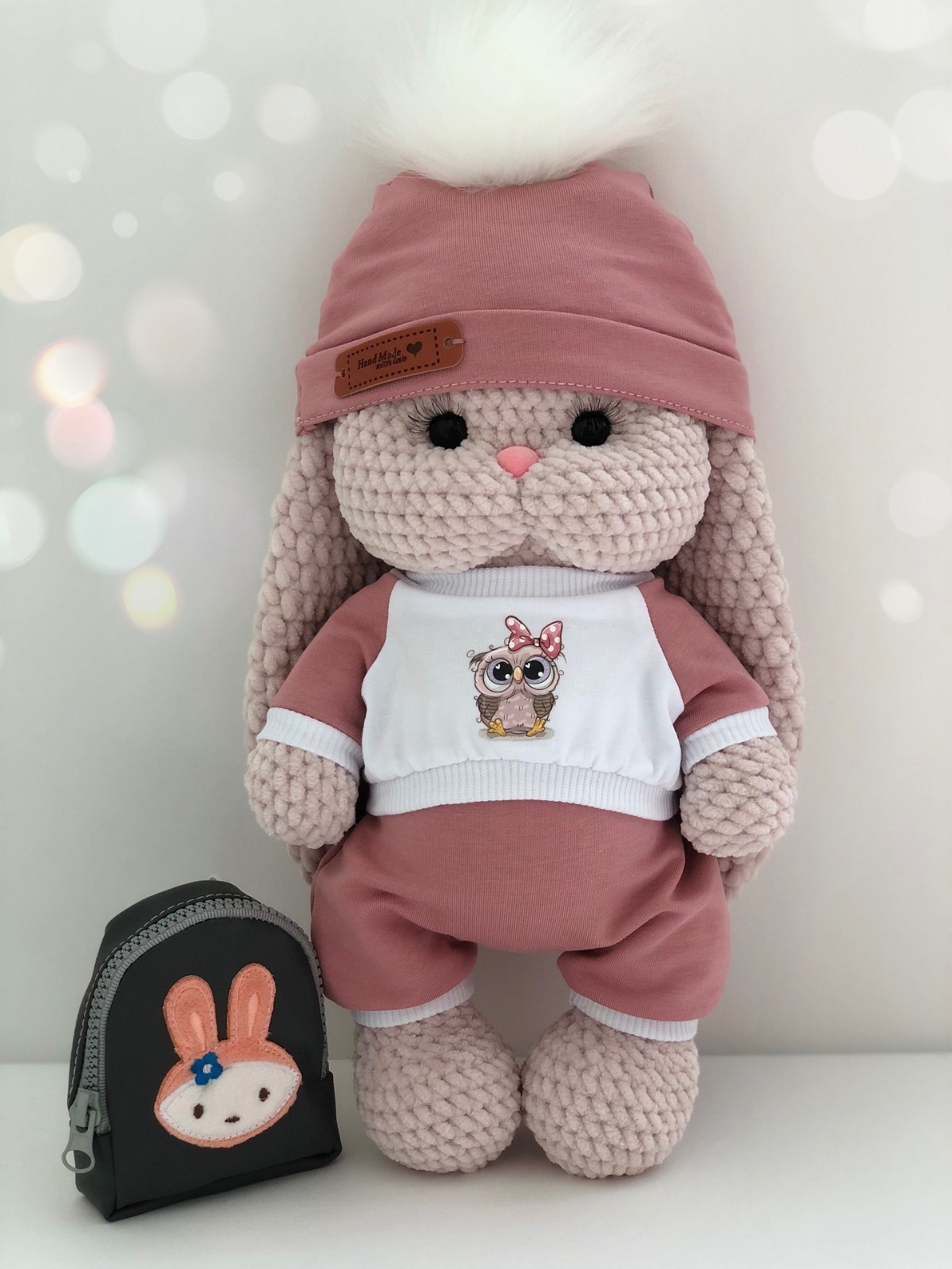Häkel Amigurumi Hase 33 cm – Handgemachte Bunny Puppe mit Outfits Kuscheltier