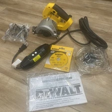 DEWALT 4-3/8 Inch Wet And Dry Tile And Stone Masonry Saw Corded 120 Volt Dwc860w