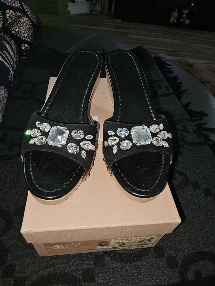 Sandalias Miu Miu Mujer 7B Zapatos Zuecos con Joyas Negro Gamuza Madera Tacón Foto 3 de 4