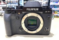 FUJIFILM X-T1 Mirrorless Camera