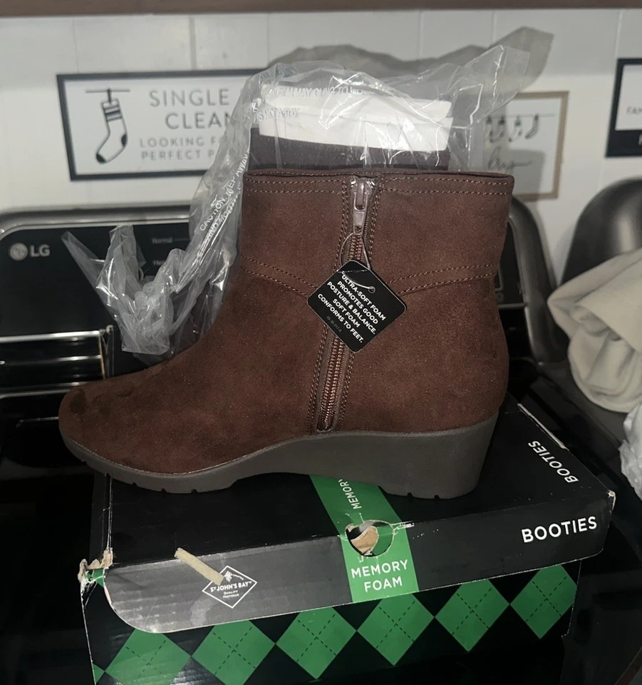 Botines St. John's Bay Enya tacón de cuña talla 9M - color chocolate nuevos en caja Foto 4 de 4